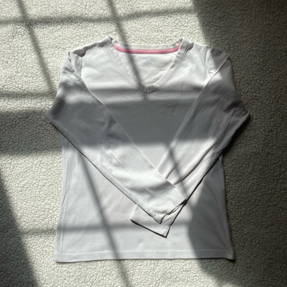 Land’s end women’s long-sleeved white tee